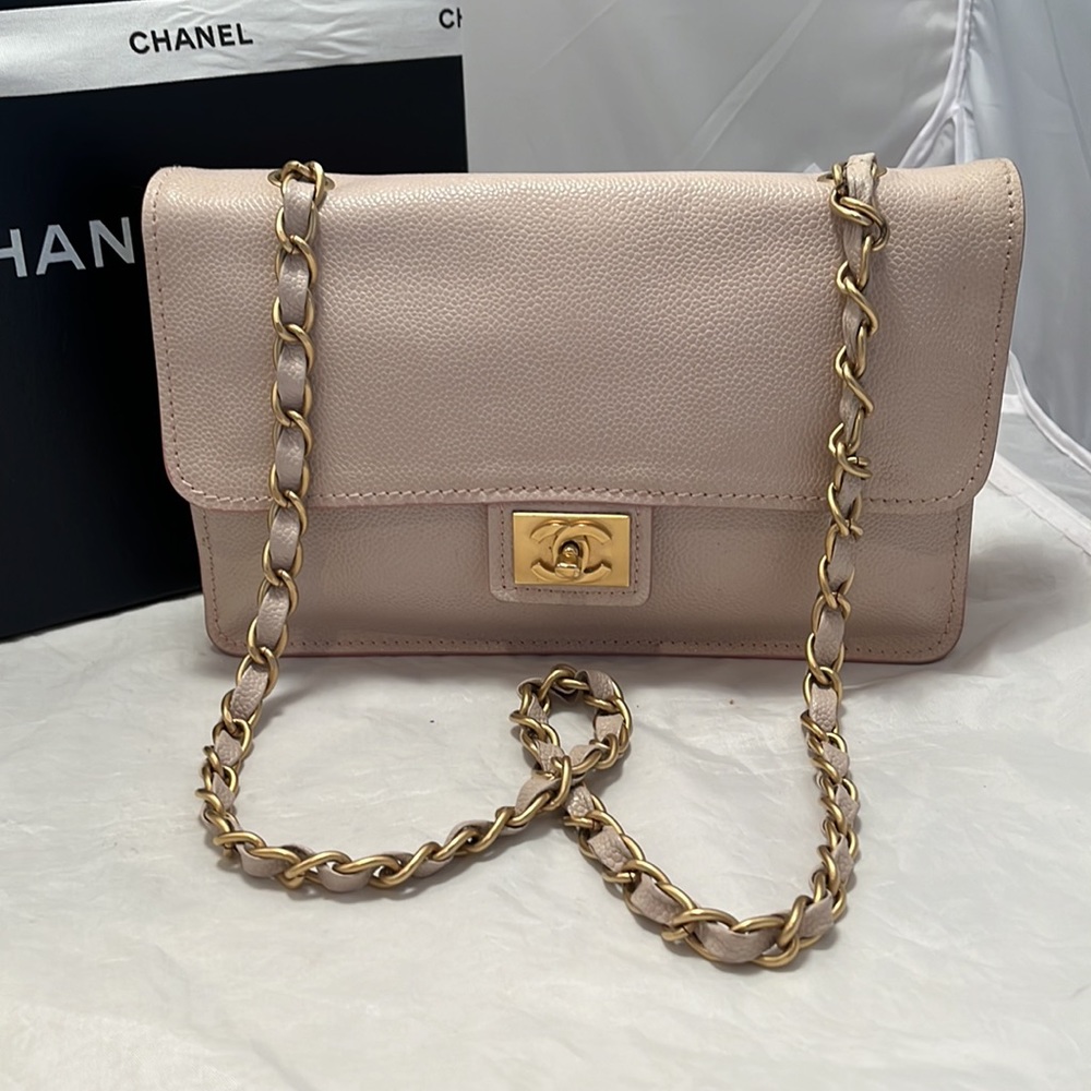 Chanel Caviar Shoulder bag